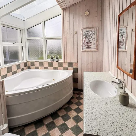 4 Star In Tatil Evi *